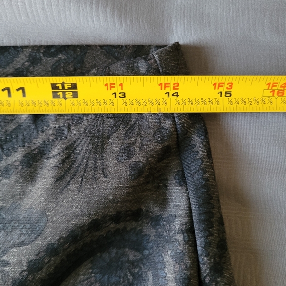 Chico's Fabulously Slimming Jeggings - Gray, Sz 0 - Like New - Picture 7 of 8